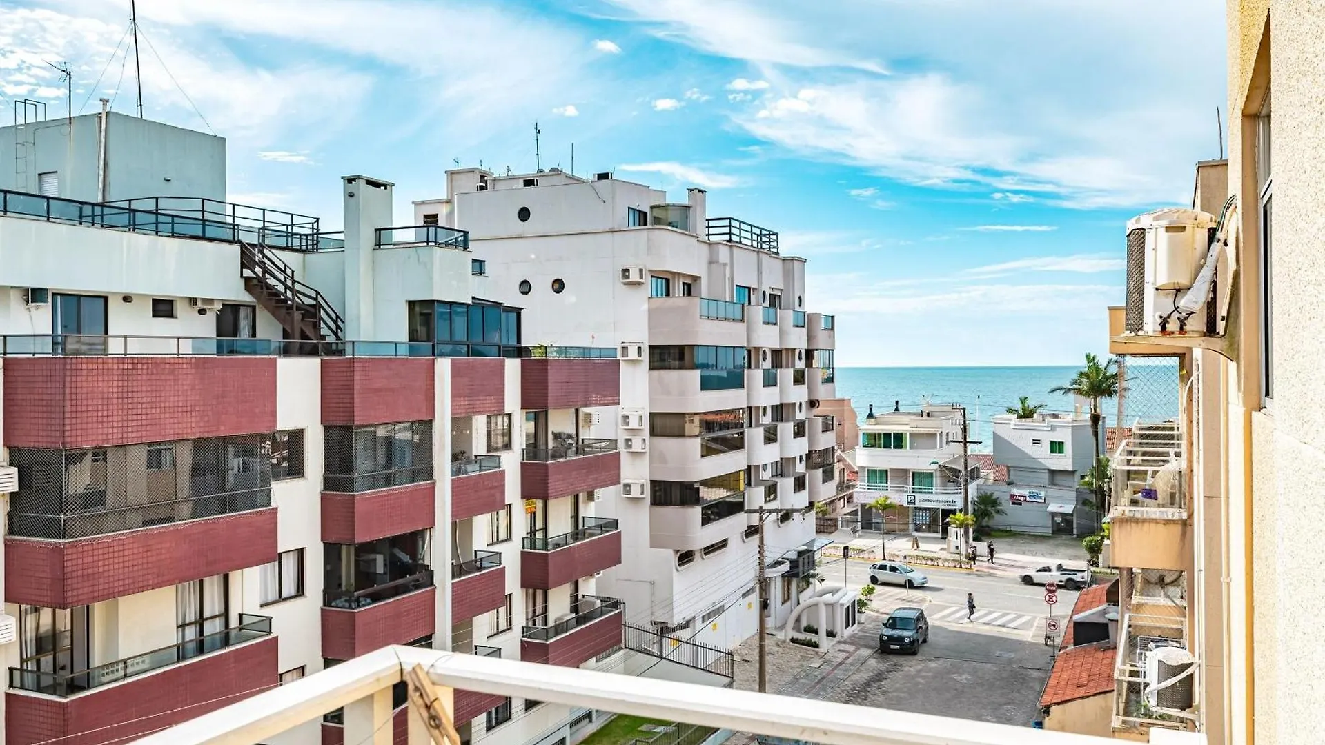 Apto 2Q 180M Da Praia C/ Churrasq. Garagem Eru032 Bombinhas Apartmán